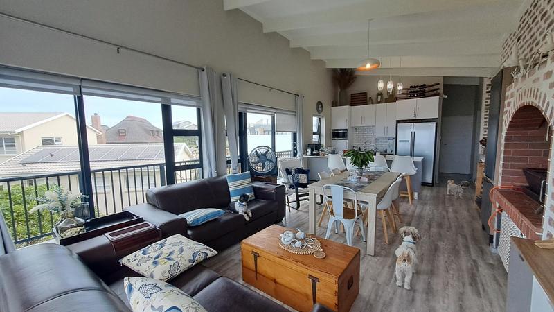 4 Bedroom Property for Sale in Jongensfontein Western Cape